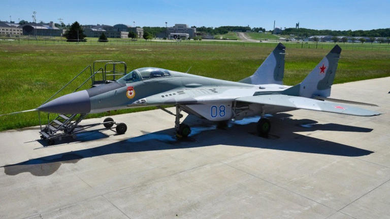 How The Us Military Purchased 21 Russian Made Mig 29 Fighters