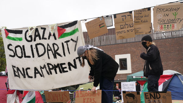 students protesting against gaza war disrupt cambridge open days