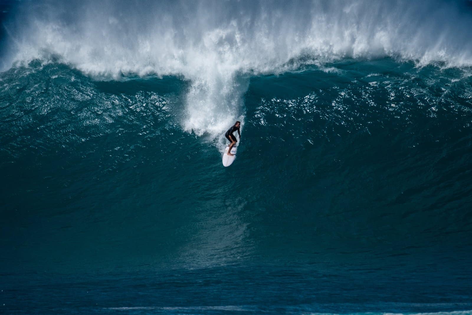 <p class="wp-caption-text">Image Credit: Shutterstock / Dudarev Mikhail</p>  <p>Welcome to the ultimate proving ground for barrel hunters—the Banzai Pipeline. Located on Oahu’s North Shore, this iconic break serves up some of the most intense and adrenaline-pumping waves on Earth. But if you’re willing to take the drop, you’ll be rewarded with the ride of your life.</p>