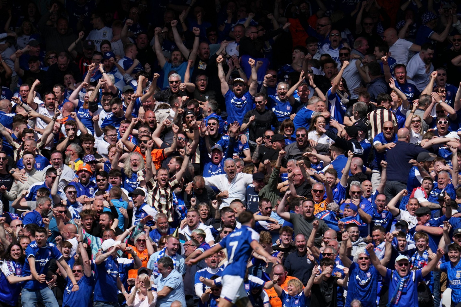 ipswich town clinch premier league promotion after agonising 22-year wait