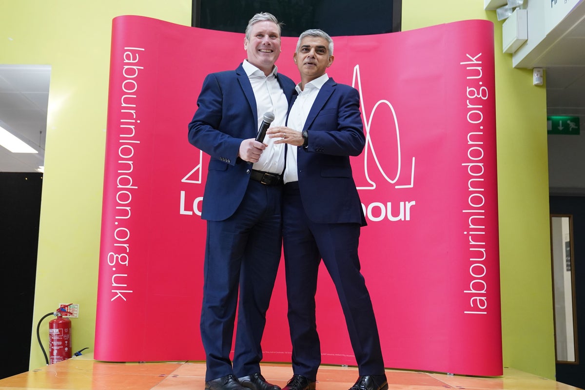 labour closes in on london mayoral victory for sadiq khan