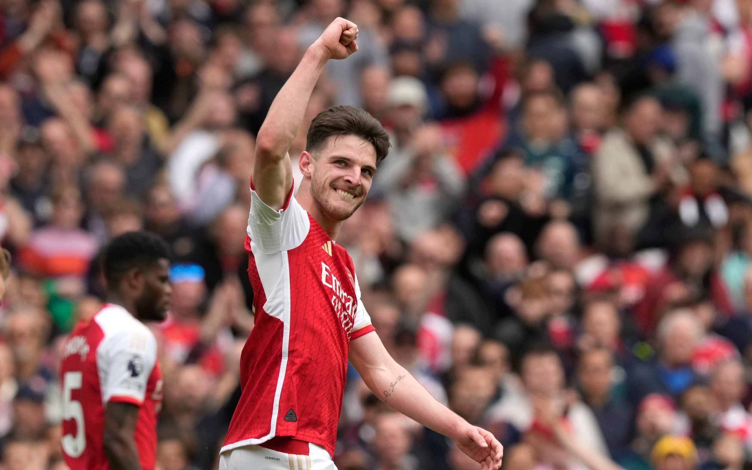 declan rice drives arsenal to victory over bournemouth to keep up premier league title push