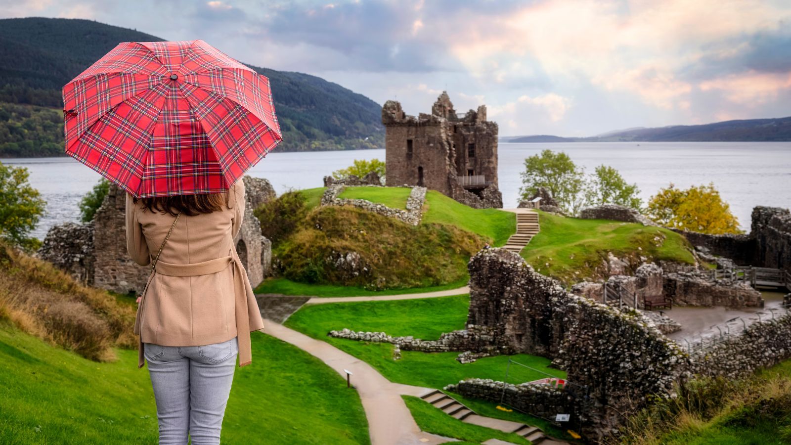 <p>Today’s post is all about the best things to do in Scotland. Not necessarily the most popular or touristy. The <em>best</em>…in my opinion, at least.</p> <p>I’ve been to Scotland twice. First, on a school trip about 15 years ago. And then again in 2022, when I ran from John O’Groats to Land’s End.</p> <p>That second visit really introduced me to the country, and I instantly fell in love with it. Everything from the wild landscapes and historic towns to the welcoming locals made me eager to go back and see more of Scotland ASAP. If you’re heading there soon, then here are 18 things I recommend you do…</p>