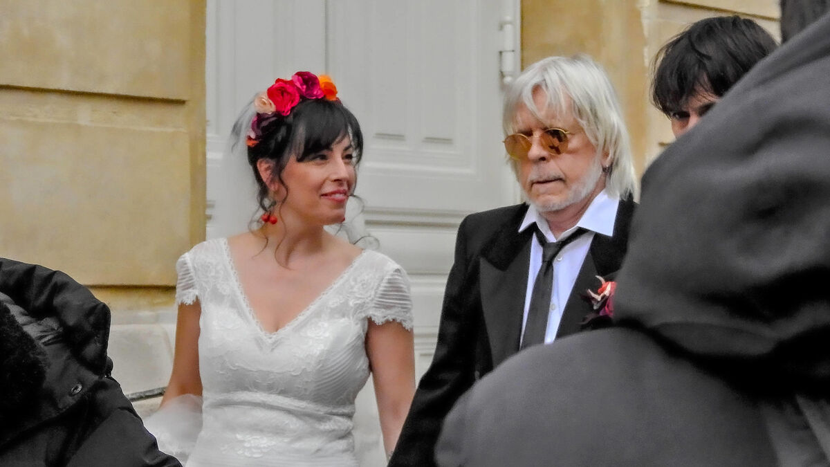 « un vrai oui, un oui exubérant ! » : renaud s’est marié avec cerise à la mairie du xive à paris
