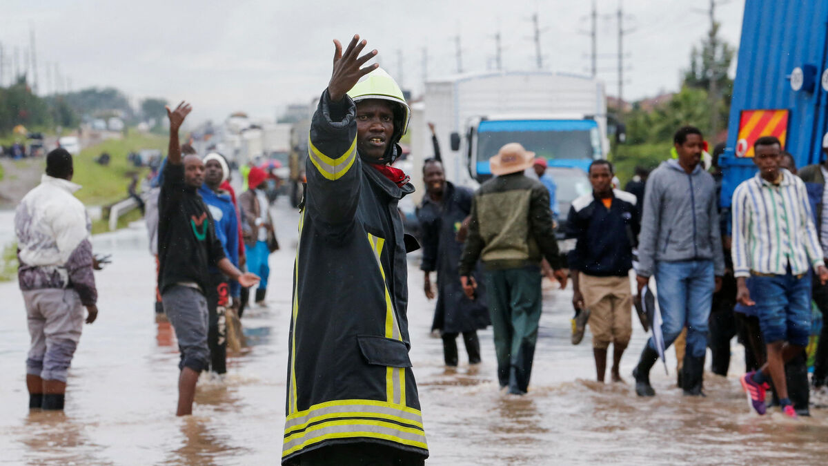 un cyclone frappe le kenya et la tanzanie, déjà touchés par des inondations