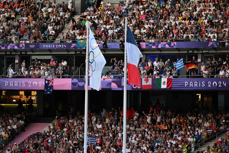 La famille "olympique" française et ses prochains jeux ... - Page 2 AA1oFfzF