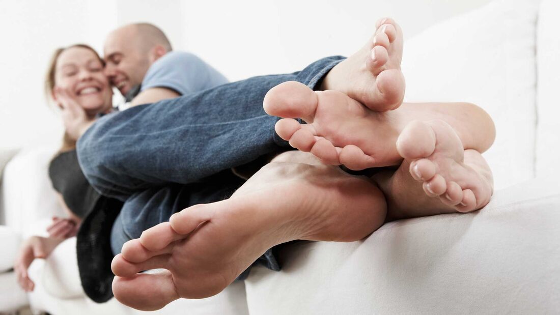 Fußgeruch bekämpfen: Das sind die 7 besten Tipps gegen Schweißfüße