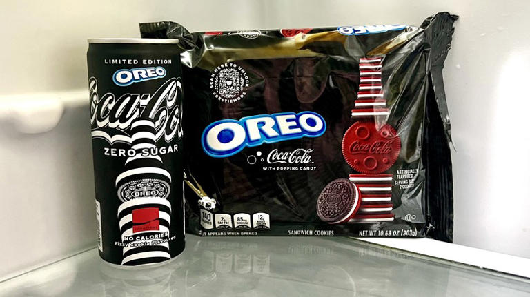 Review The Limited Edition Coca Cola Oreo Zero Sugar And Oreo Coca Cola Sandwich Cookie Are