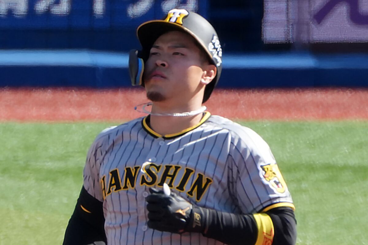 Tigers 90周年ユニフォーム 佐藤輝明　M Tigers 90周年ユニフォーム 佐藤輝明 M Tigers 90周年