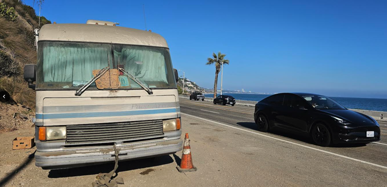 Google 'RVs in Malibu': A Van Blog Celebrates the Lifestyle, But Here's the Real Issue with RVs Crowding Pacific Coast Highway