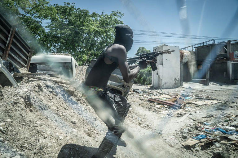 Los expertos de la ONU advirtieron a principios de este año que las pandillas tenían más poder de fuego que la policía de Haití.