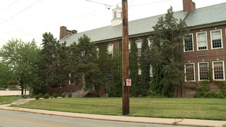 Local historian pushing for reuse of former School 86