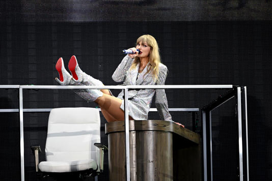 Taylor Swift on stage at Wembley (Getty Images)