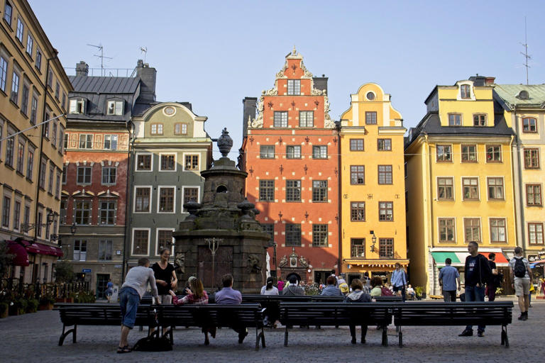 This is a simple travel itinerary for what you can do in a single day in Stockholm with some of the more popular attractions and to make the most of this opportunity.