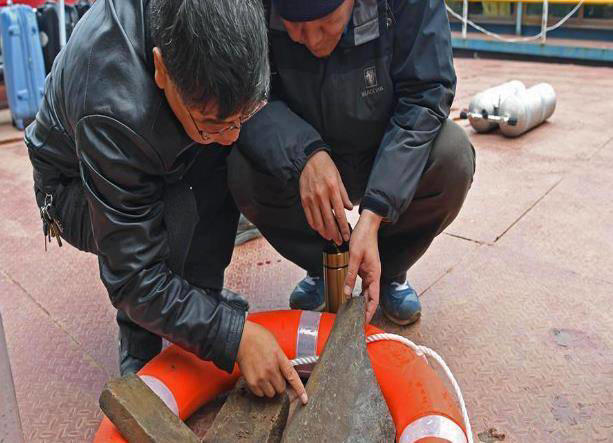 江西水库水位骤降，佛像、古墓、古镇齐现身？