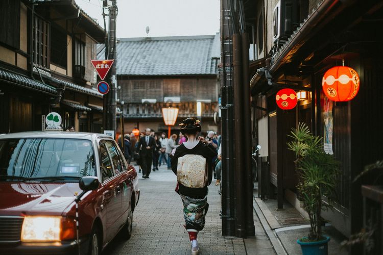 Kata Populer Jepang dalam KBBI: Wibu, Otaku, dan Wota