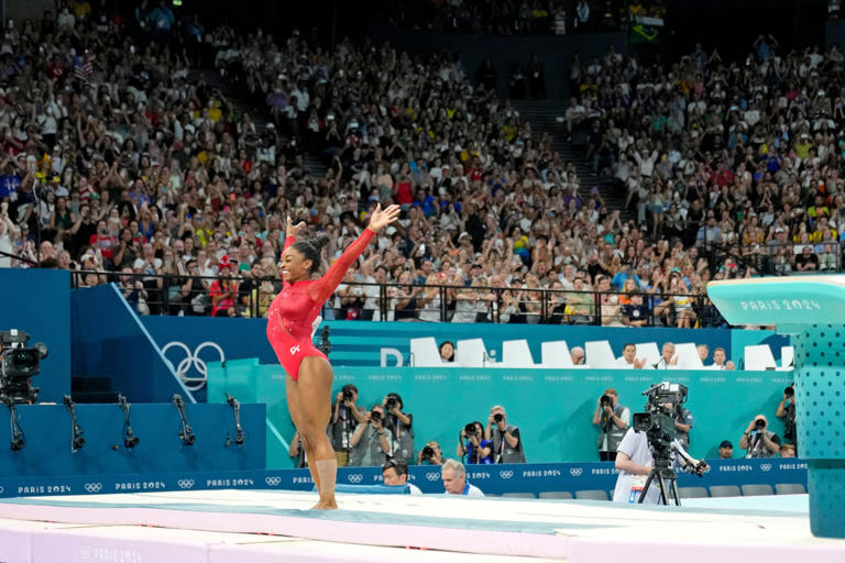 Olympic Gymnastics Womens Recap Simone Biles Puts On A Show Despite