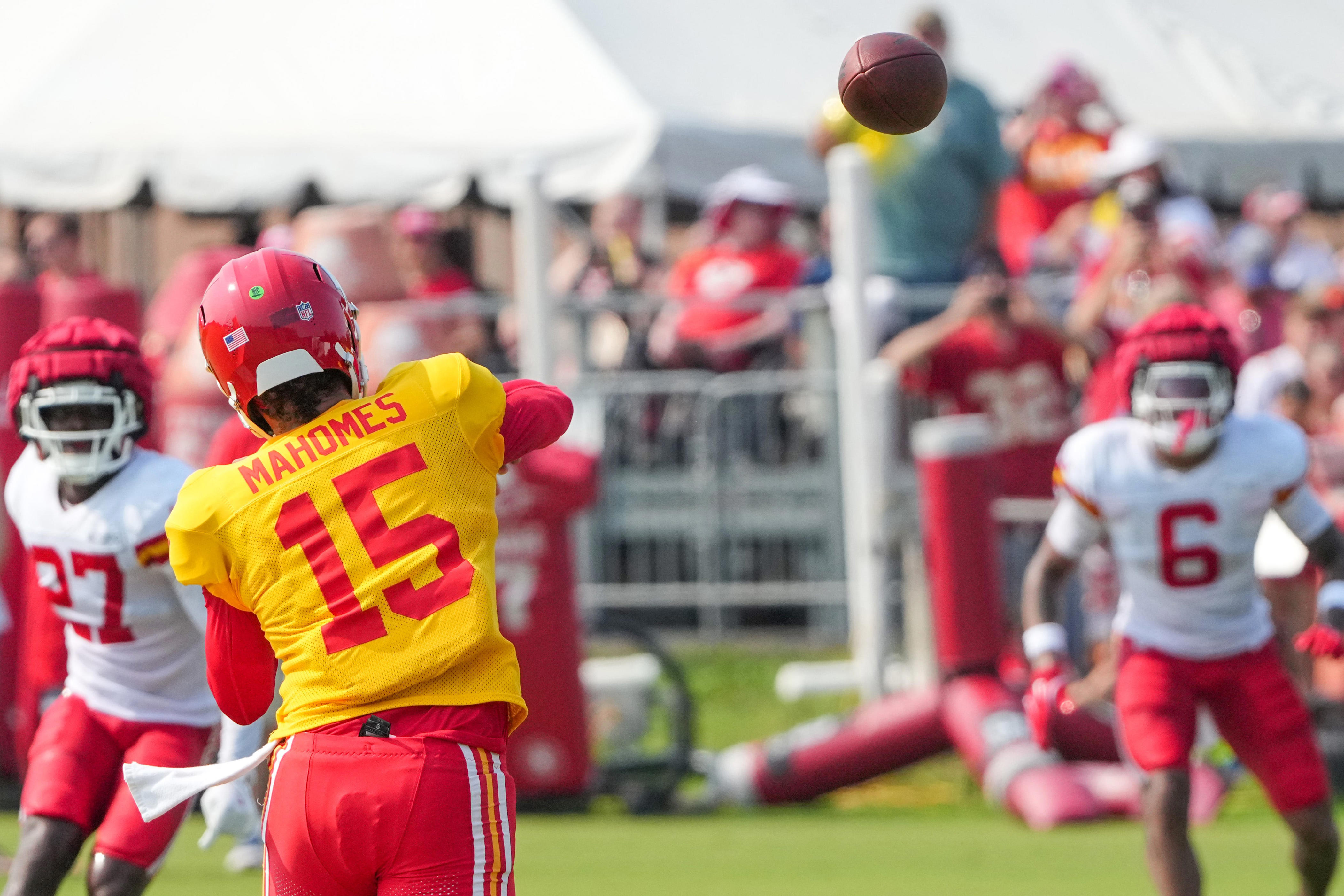 WATCH: WR Mecole Hardman Dusts Chiefs' Secondary For Touchdown At ...