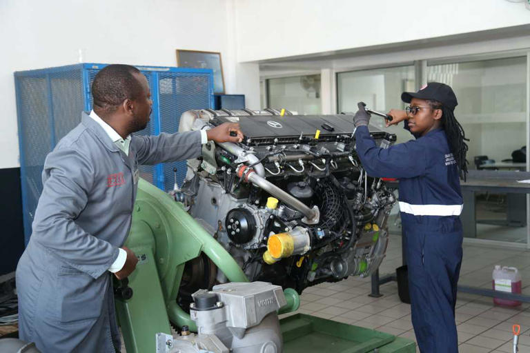 Car engineer salary discount