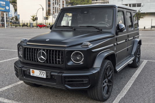 Front view of the Mercedes-Benz AMG G63. Source: "www.all-andorra.com"