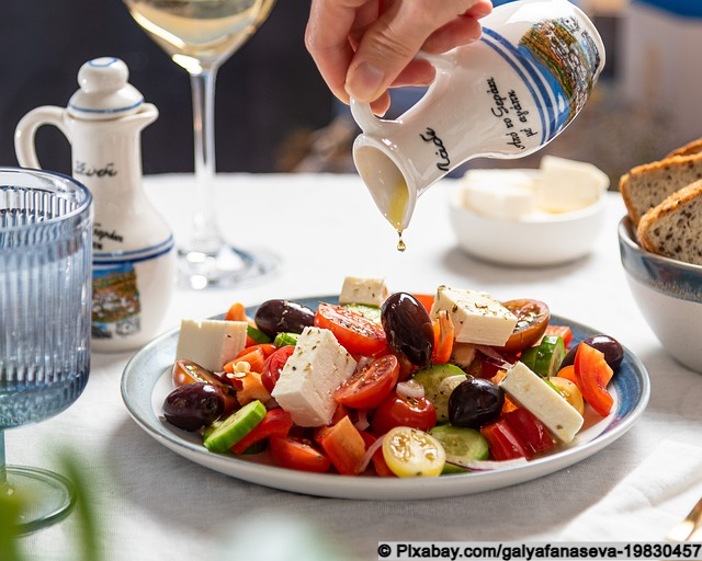 Frischer Griechischer Salat mit Feta