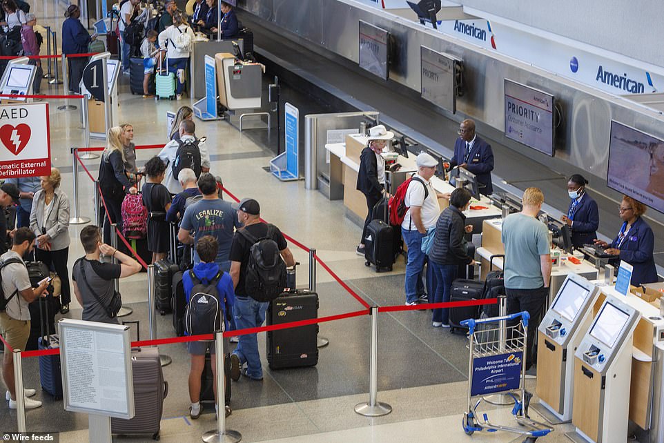 Hurricane Debby Travel Chaos As 1,600 Flights Are Canceled