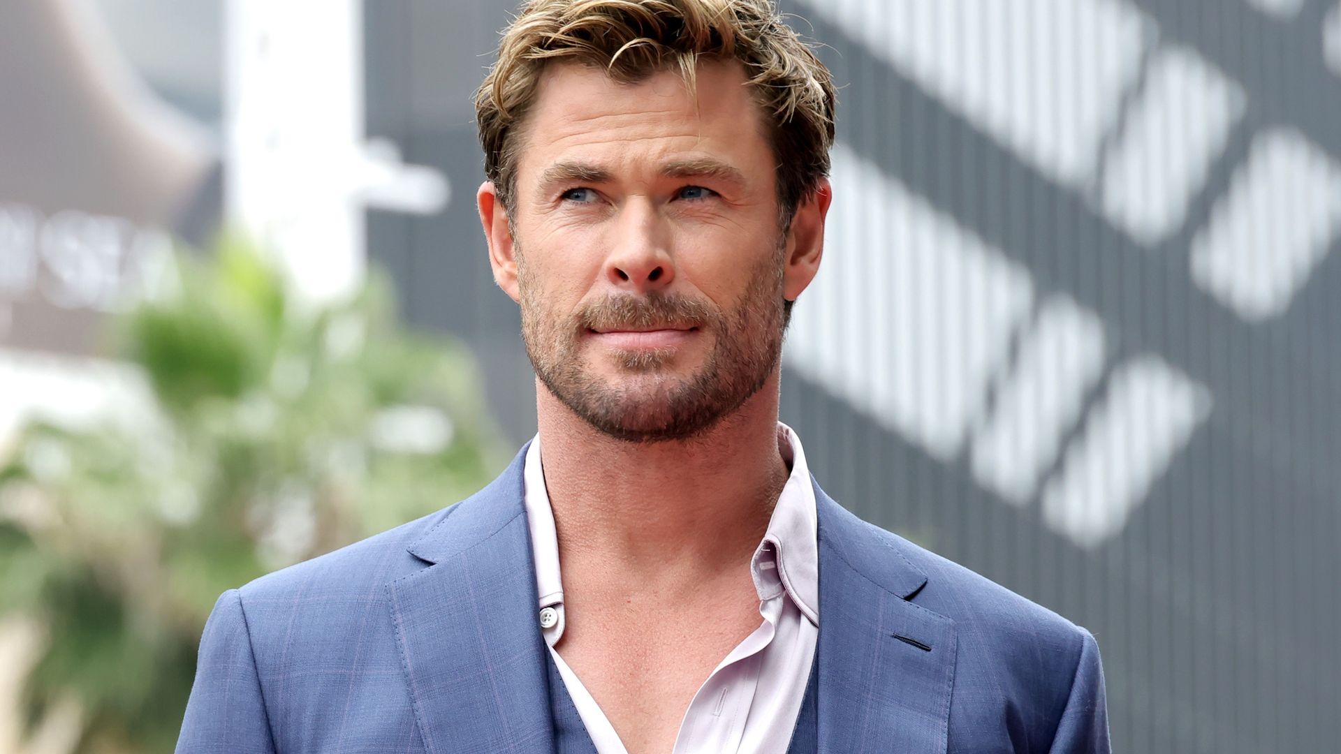 Chris Hemsworth sparks debate after giving his lookalike twin sons