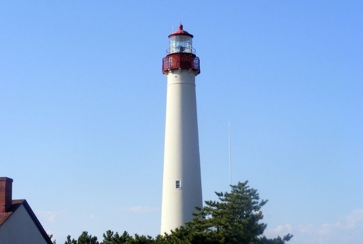 <p>The New Jersey Grand Lighthouse Tour offers an exploration of the state’s historic lighthouses. Departing from Cape May, this half-day boat tour goes into the architectural and historical significance of New Jersey’s coastal beacons. Enjoy views of landmarks like Cape May Lighthouse, with breakfast and lunch included. Tickets start at $149 per adult.</p>