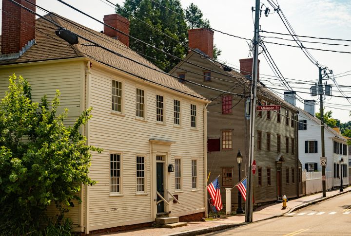 <p>Tour Strawbery Banke Museum in Portsmouth, New Hampshire, to learn about 350 years of history in a preserved waterfront neighborhood. Stroll through elegant mansions, working-class homes, a colonial tavern, a 1940s corner store, a cooper’s shop, and a reproduction Native American wigwam.</p>