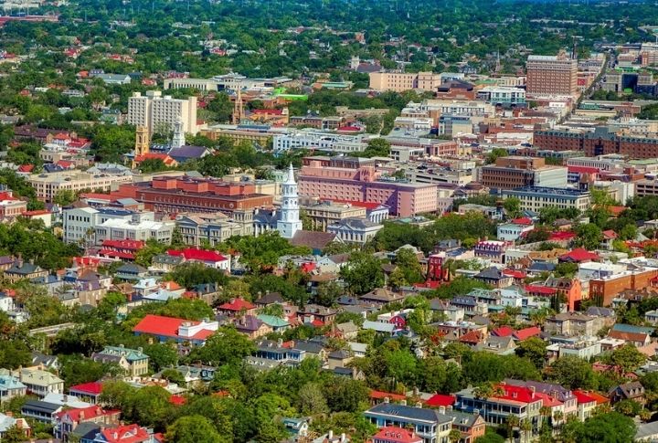 <p>Discover Charleston’s rich heritage on a guided walking tour of its Historic District. This tour covers sites like vibrant Rainbow Row and the French Quarter. Expert guides, licensed by the City of Charleston, provide deep insights and captivating stories, revealing the city’s history beyond traditional sources.</p>