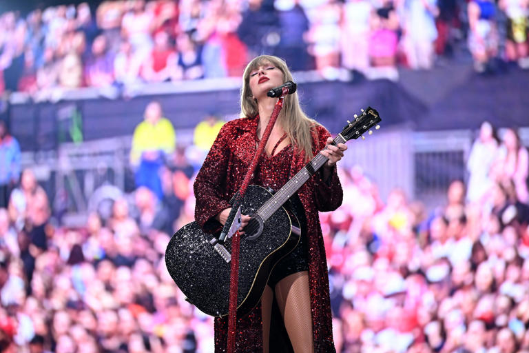 AMSTERDAM, NETHERLANDS - JULY 04: (EDITORIAL USE ONLY AND NO COMMERCIAL USE AT ANY TIME. NO USE ON PUBLICATION COVERS.) Taylor Swift performs onstage during "Taylor Swift | The Eras Tour" at Johan Cruijff Arena on July 04, 2024 in Amsterdam, Netherlands. (Photo by Carlos Alvarez/Getty Images for TAS Rights Management) ORG XMIT: 776166047 ORIG FILE ID: 2160626489