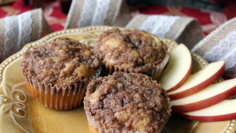 The Streusel Topping Is What Turns This From A Good Apple Muffin Recipe ...
