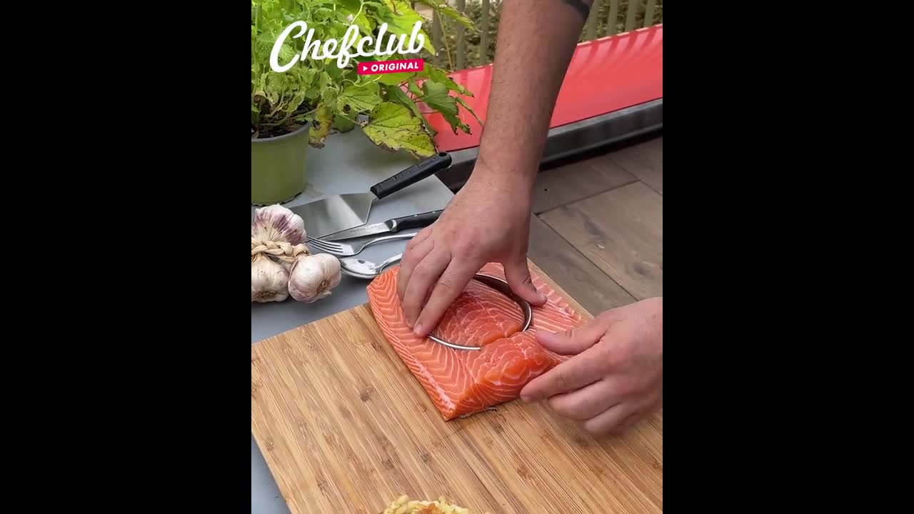 Gegrillter Lachs mit Makkaroni