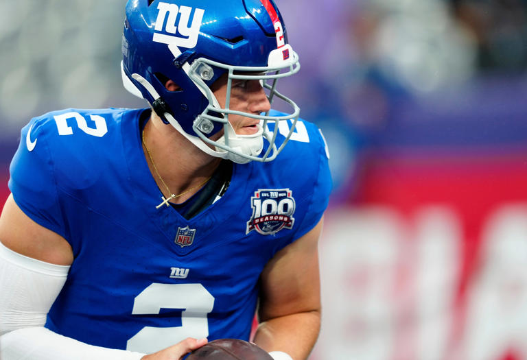 Giants' Drew Lock not expected to miss significant time with hip injury