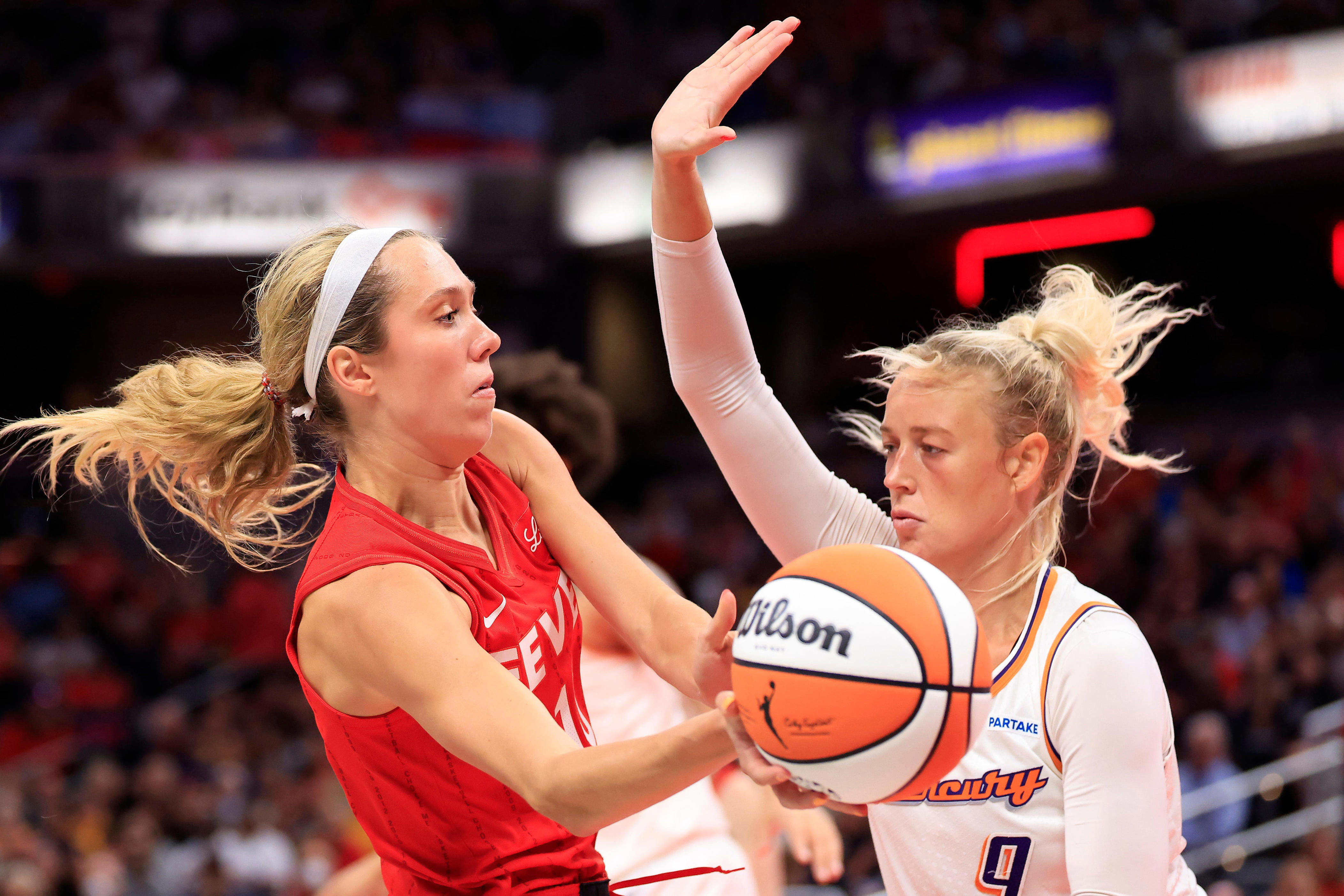 Indiana Fever make 4-team trade official, acquire 'perfect fit' Sophie  Cunningham, more