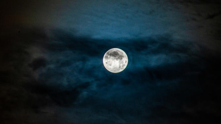 Everything you need to know about tonight’s ‘super blue moon’