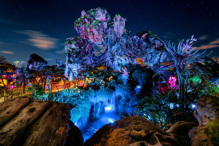 Walt Disney World has announced the full list of attractions that will be available during extended evening hours at Disney’s Hollywood Studios and Disney’s Animal Kingdom this fall. Extended evening hours are offered on select dates for guests staying at Disney Deluxe Resort, Disney Deluxe Villa Resort, or other select hotels. The extended Disney’s Hollywood ... Read more