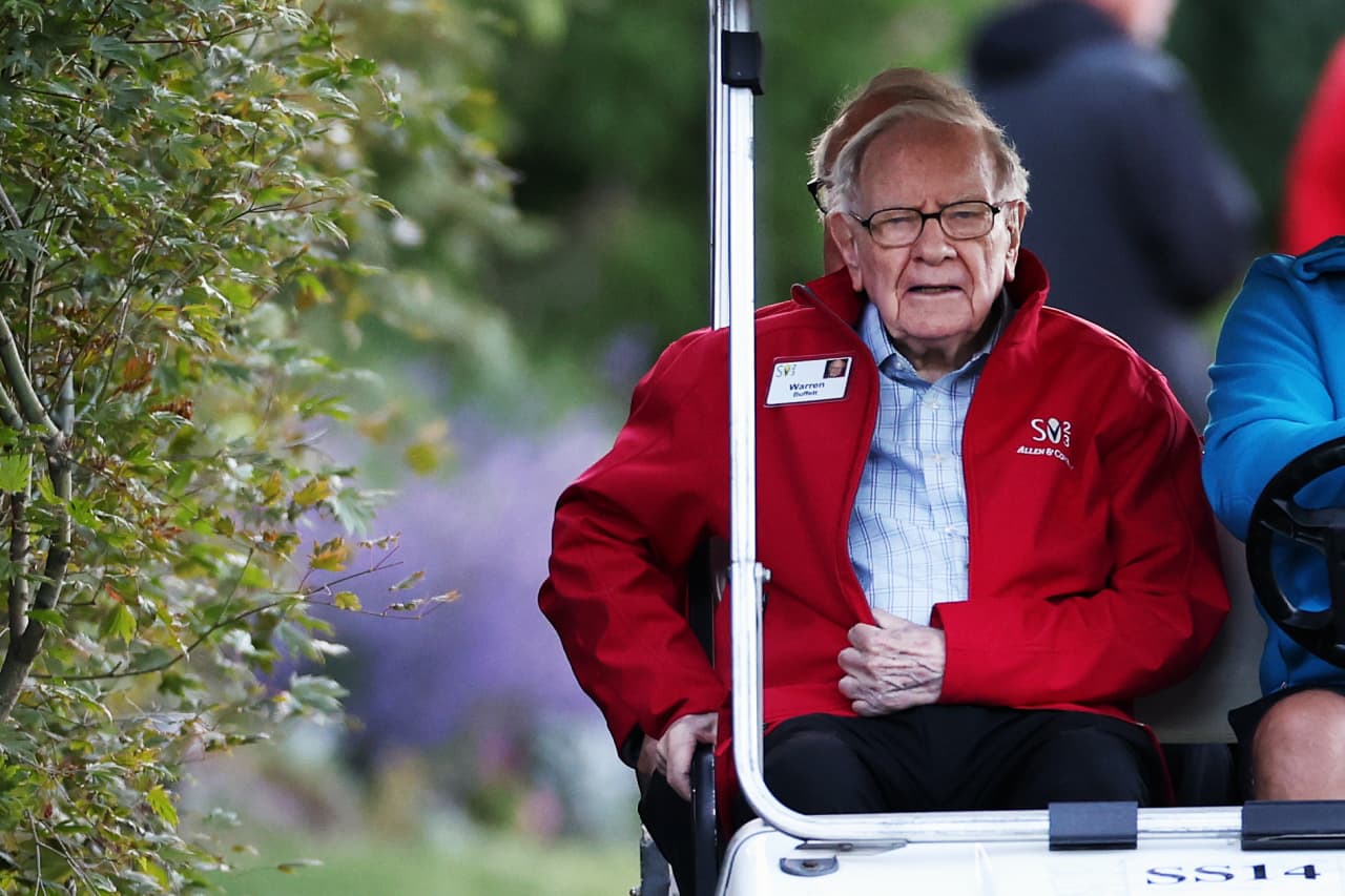 Berkshire Hathaway Sells More Bank of America Stock as Streak Hits 9 Days