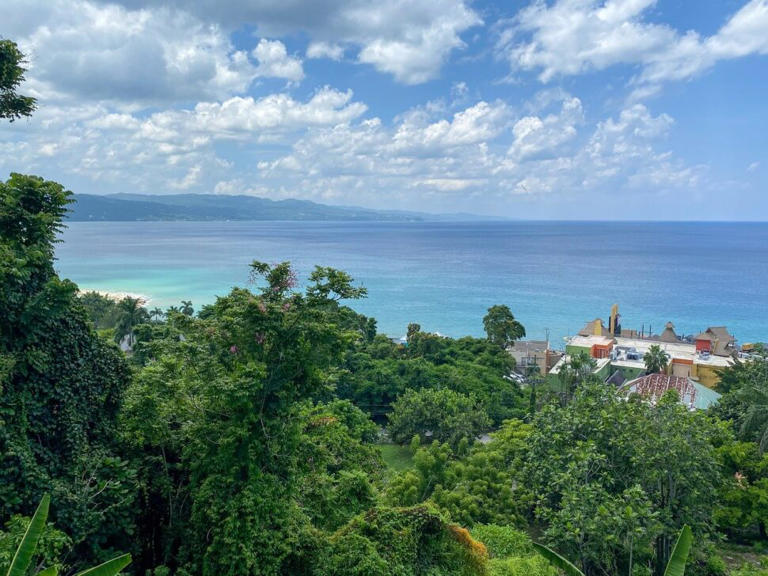 10 Cheap Vacations for Couples
