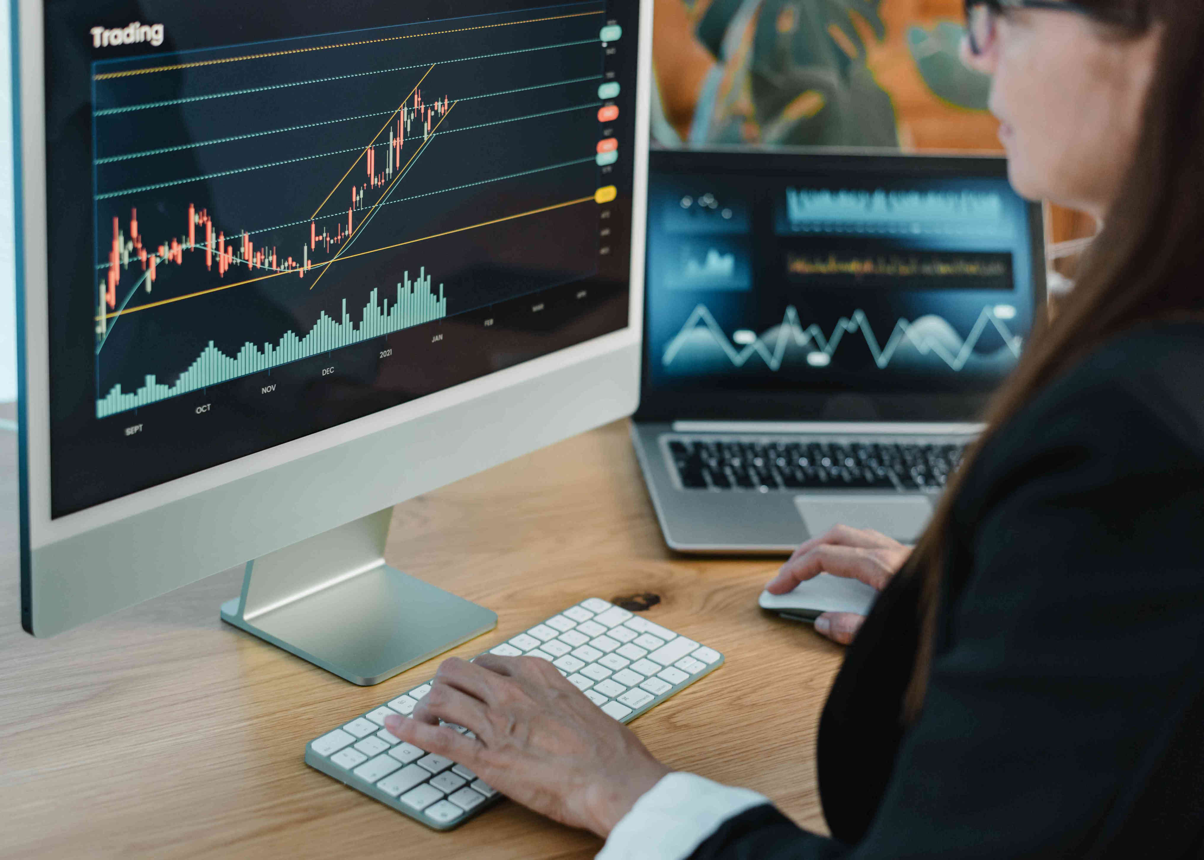 Macro trading. Компания макрос. Макрос трейдинг определение. Macro trading. Macro trading.