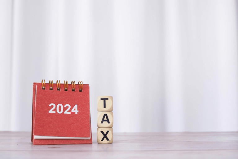 New Federal Tax Brackets for 2024 What Tax Rate Will You Pay On This