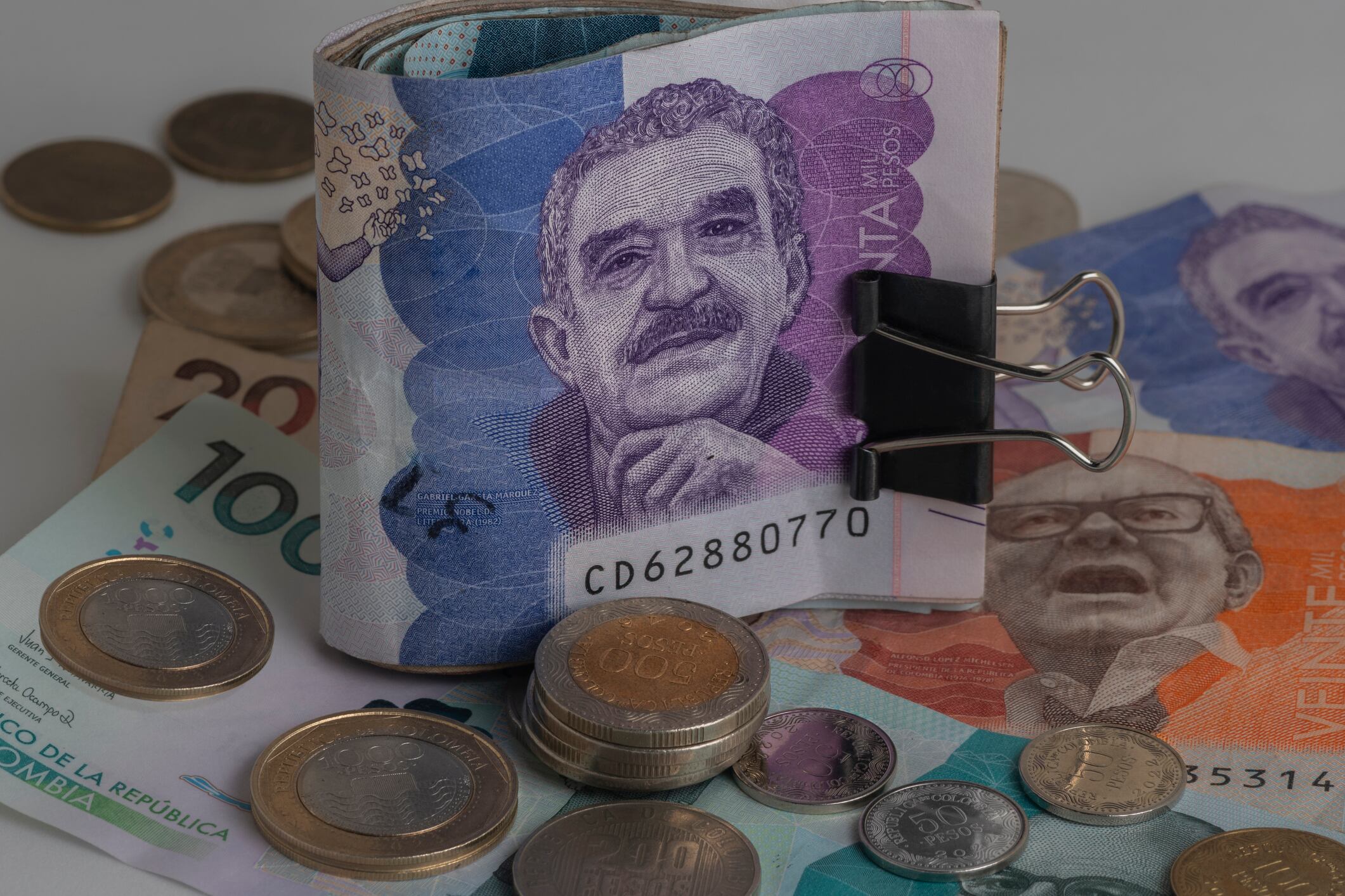 Este es valor de la hora y el día de trabajo en 2025 si gana el salario mínimo