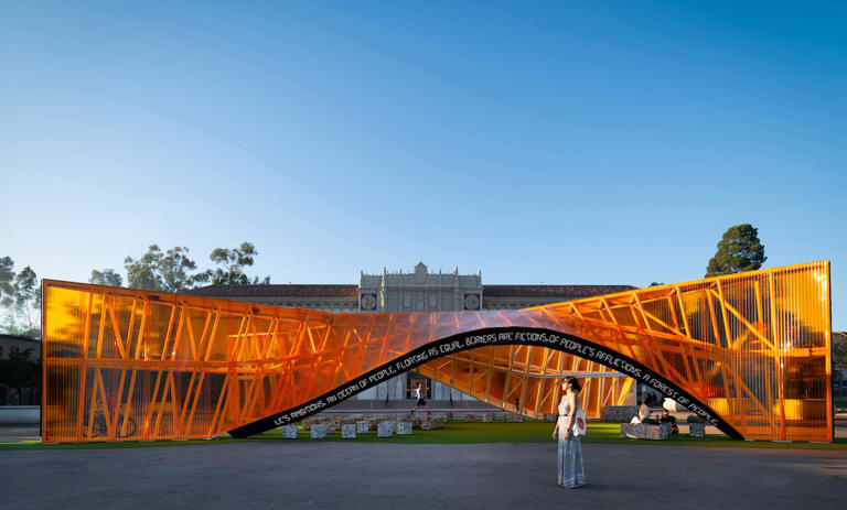 The centerpiece of the World Design Capital celebration represents the complex relationship between San Diego and Tijuana, two very different metropolii divided by a border but bonded to each other by various forces.