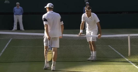 Andy Roddick and Roger Federer © YouTube screenshot