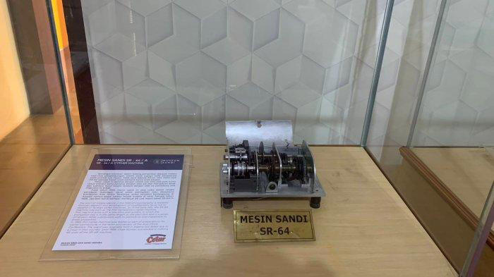 Menelusuri Jejak Intelijen Indonesia di Museum Sandi, Kotabaru ...