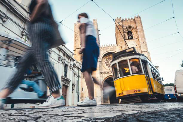 Portugal é o principal destino entre os brasileiros que decidem migrar. (Fonte: Getty Images/Reprodução)