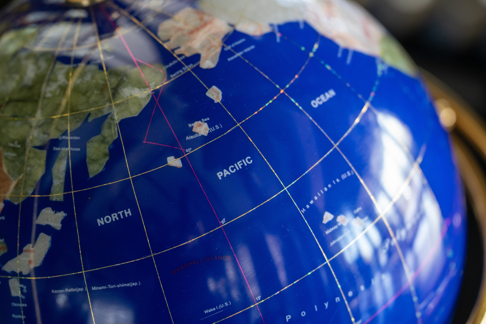 De bewegende noordelijke magnetische pool