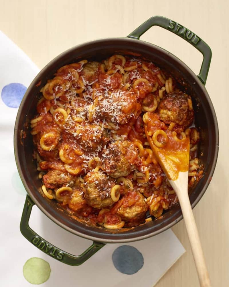 One-Pot Meatballs & Pasta Os