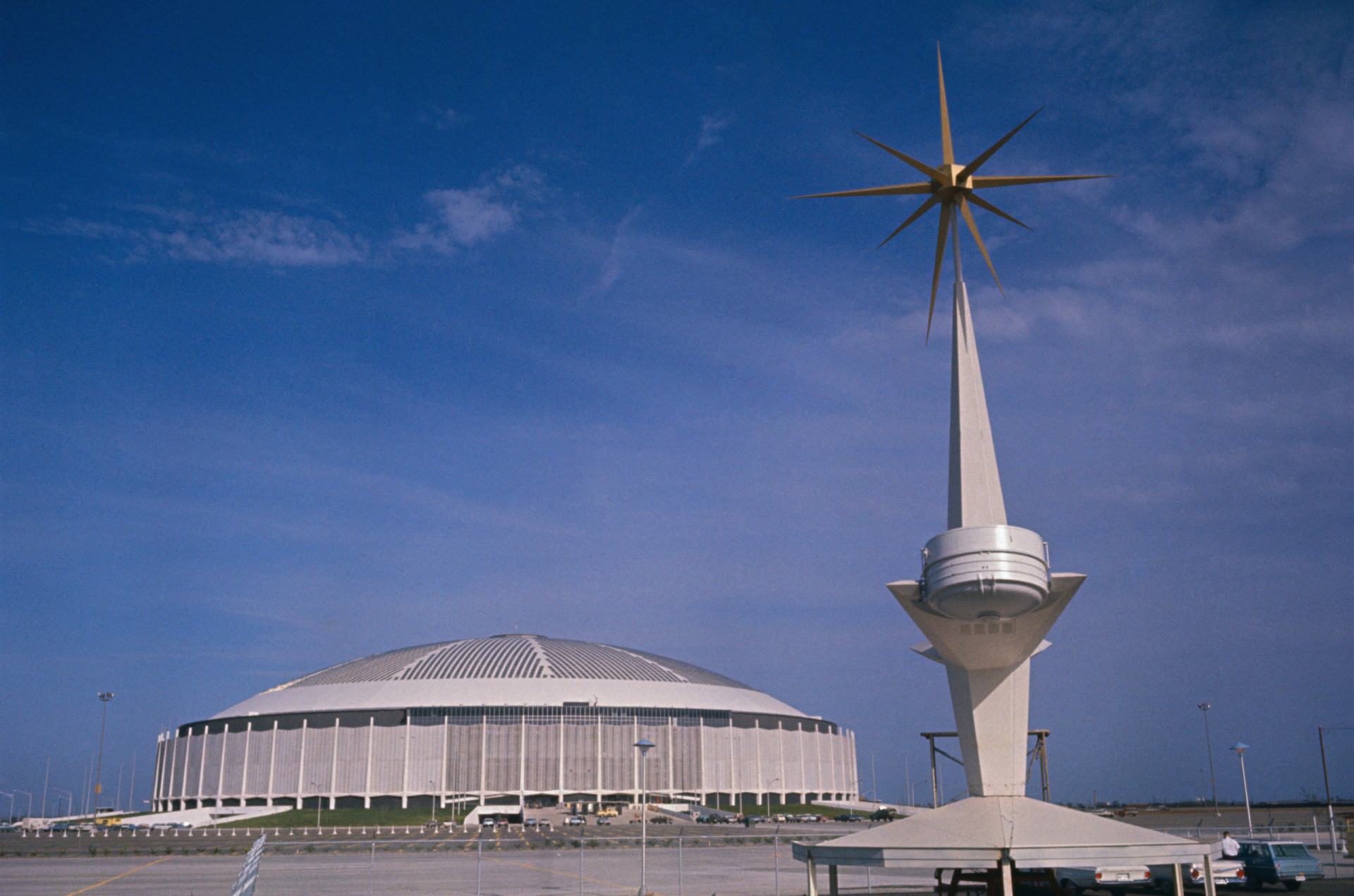 Live, large, and loud: The pioneers of stadium rock