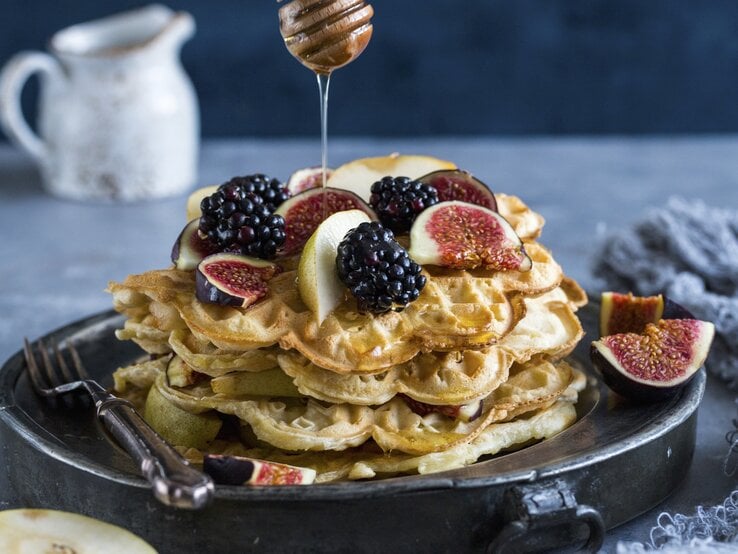 Joghurt-Waffeln mit Beeren und Feigen: Einfach köstlich